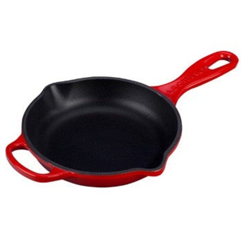 Le Creuset Enameled Cast Iron Signature Red  6 1/3″ Skillet